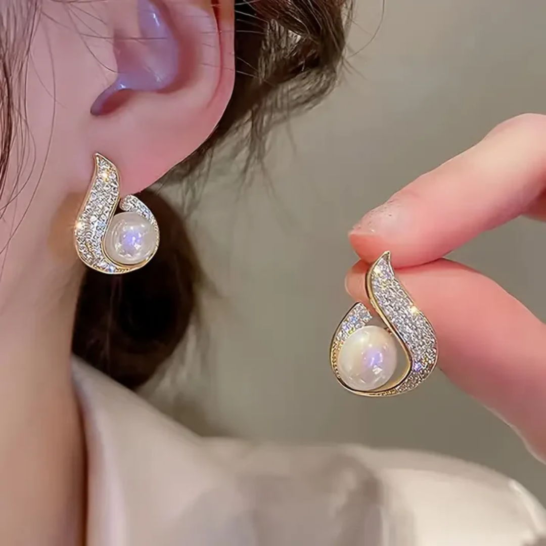 Pearl Swirl Crystal Stud Earrings